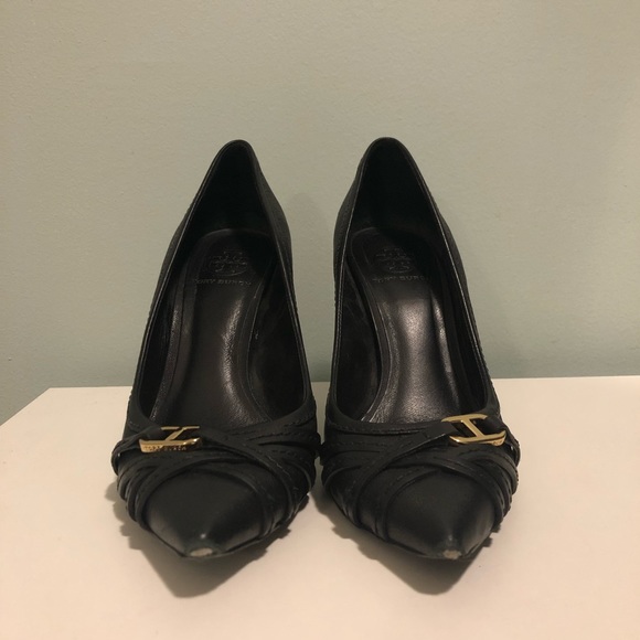 Tory Burch Black Leather Pointed Toe Pump 9 - Picture 8 of 8